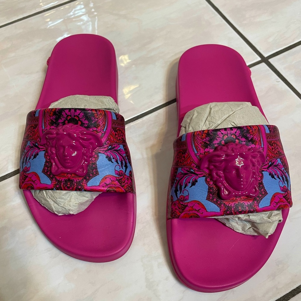 Versace Palazzo Slides embellished with a three-dimensional Medusa